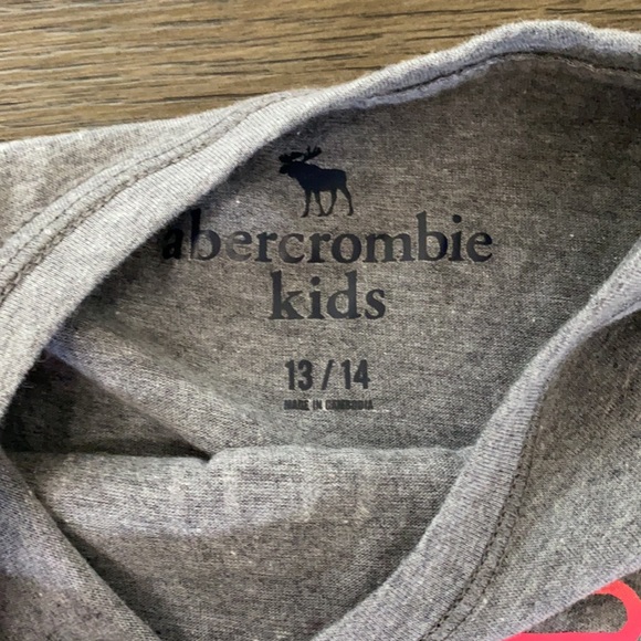 Set of Abercrombie kids short sleeve tops 13/14 - Picture 5 of 8